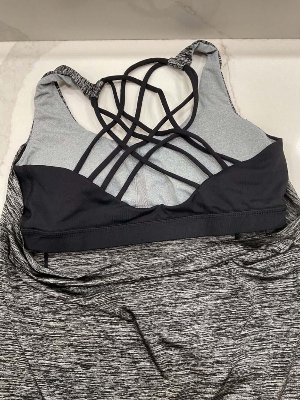 Lululemon Slay The Studio 2-in-1 Tank Top Heather Gray Size 8 - Picture 7 of 8
